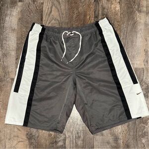 Nike Men’s swim trunks shorts size XL white, black, gray, brown